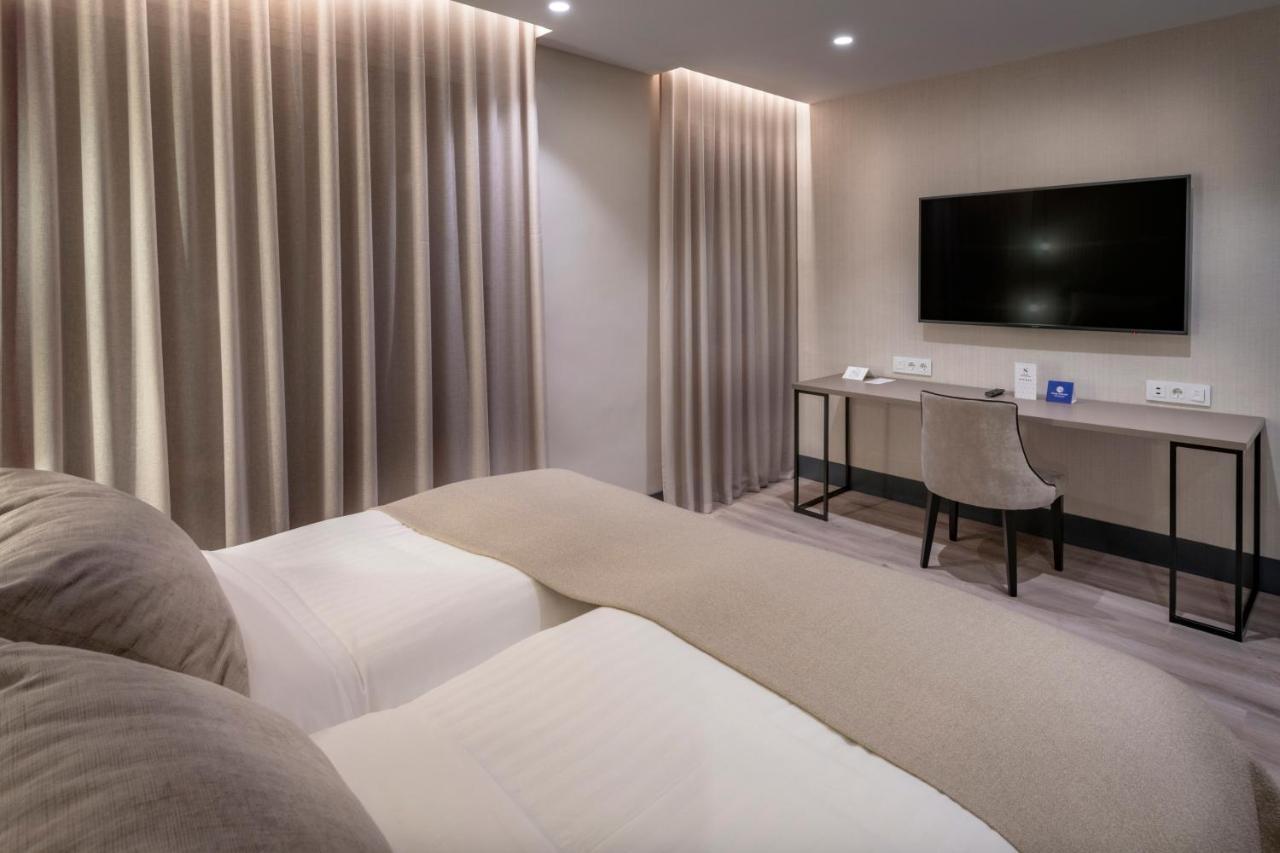 Bel Air Hotel Кастелдефелс Екстериор снимка